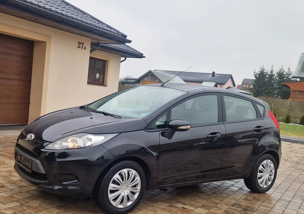 Ford Fiesta cena 19998 przebieg: 167000, rok produkcji 2010 z Łask małe 79